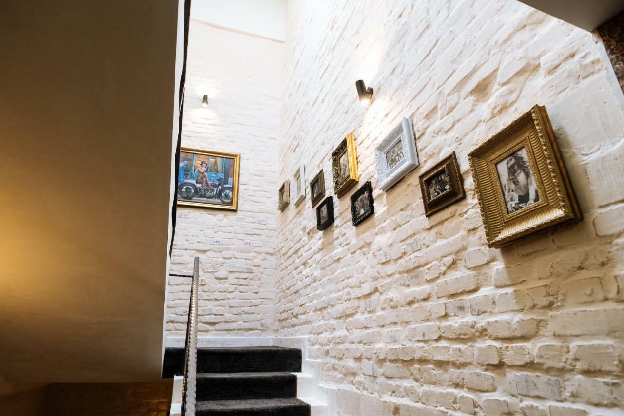 Clubhouse Hotell Ivano-Frankivsk Eksteriør bilde
