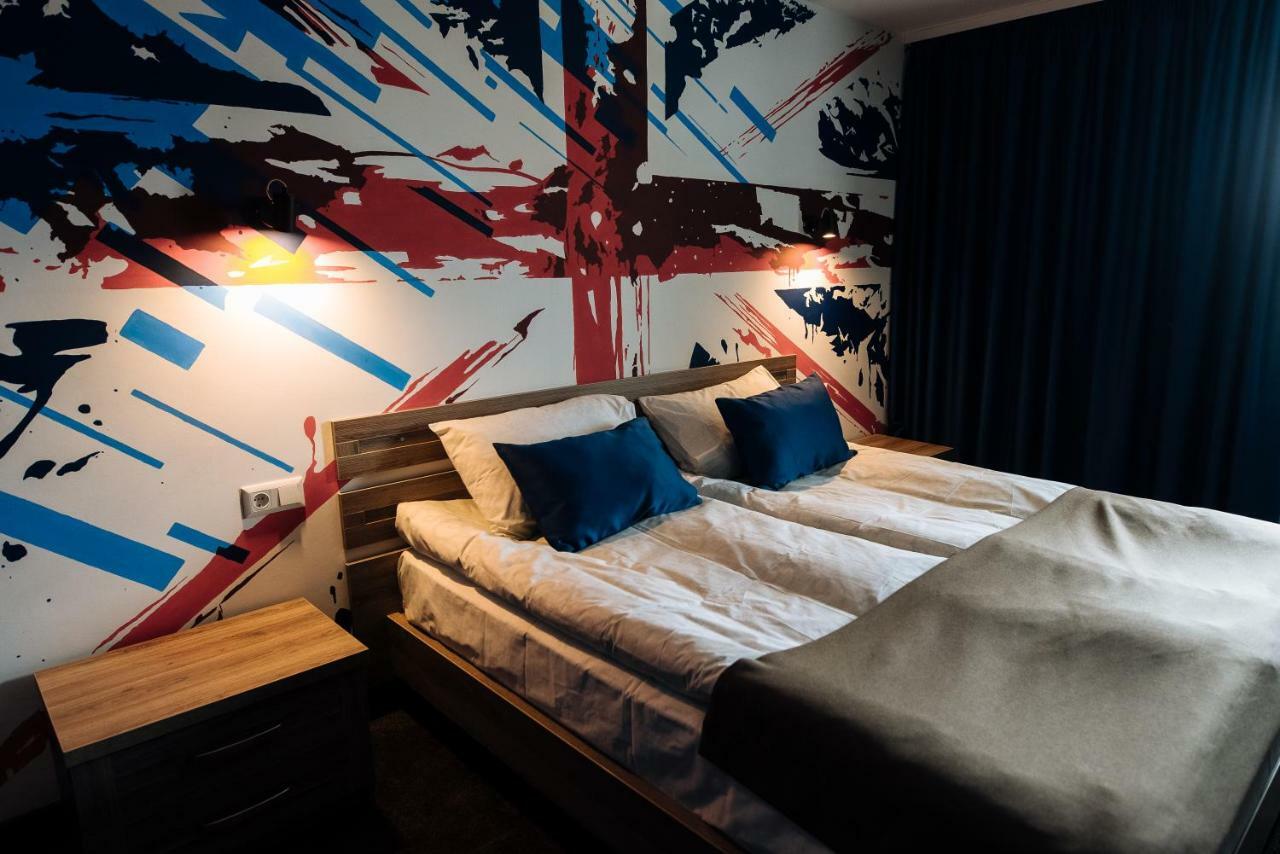 Clubhouse Hotell Ivano-Frankivsk Eksteriør bilde