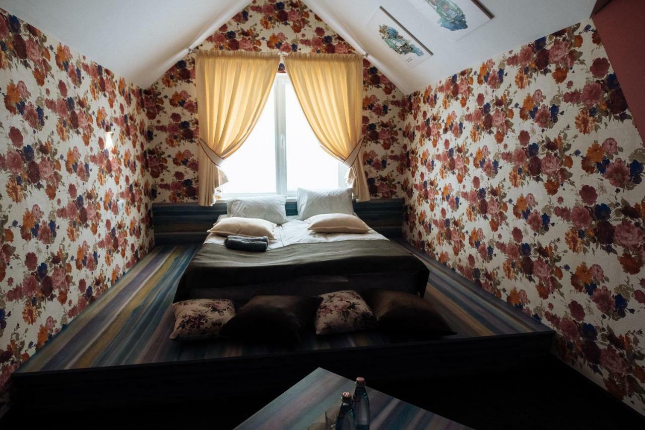 Clubhouse Hotell Ivano-Frankivsk Eksteriør bilde