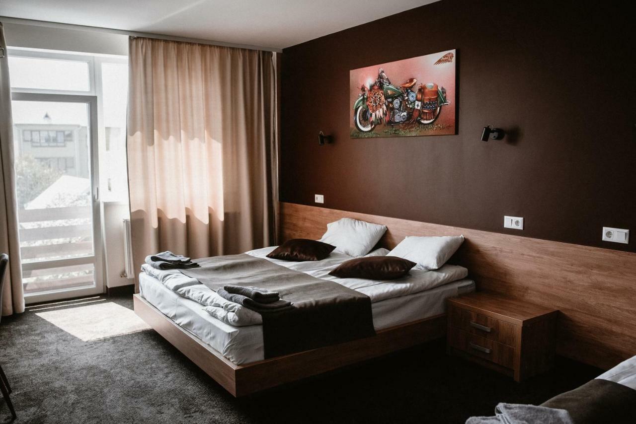 Clubhouse Hotell Ivano-Frankivsk Eksteriør bilde