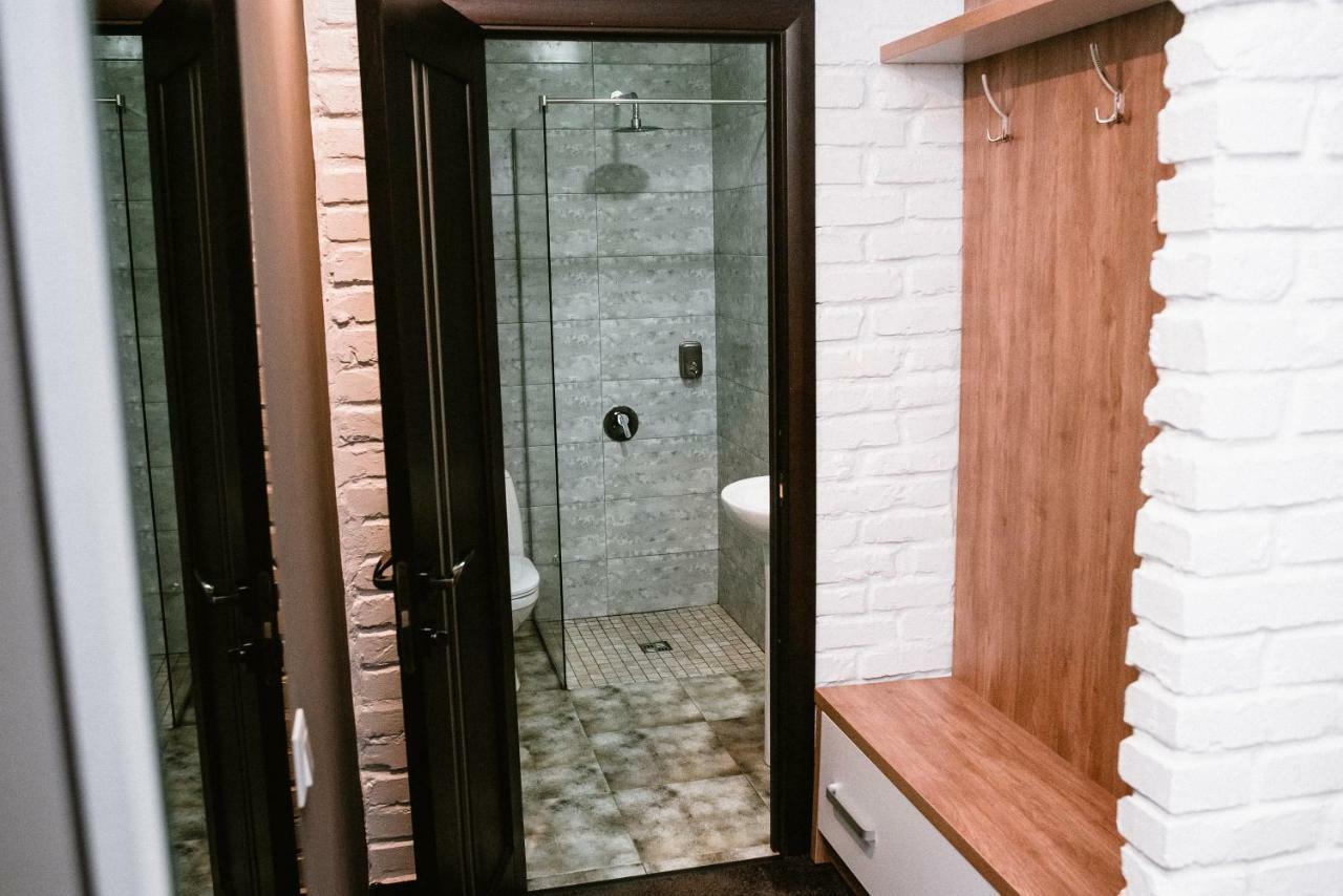 Clubhouse Hotell Ivano-Frankivsk Eksteriør bilde
